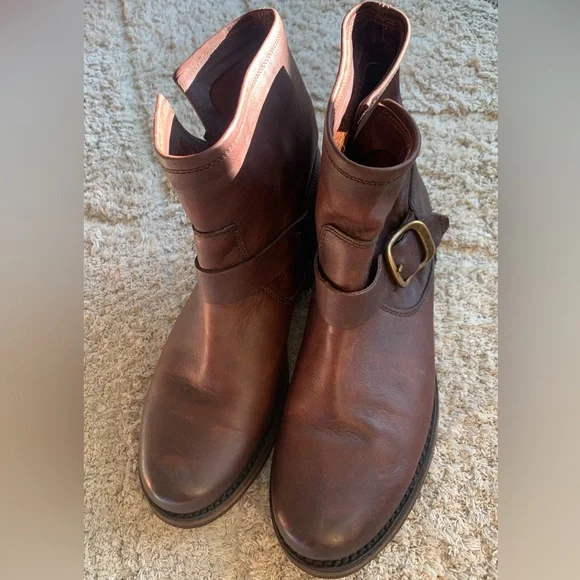 Frye Natalie Engineer Short Boot Brown Sz 8 - Picture 4 of 6